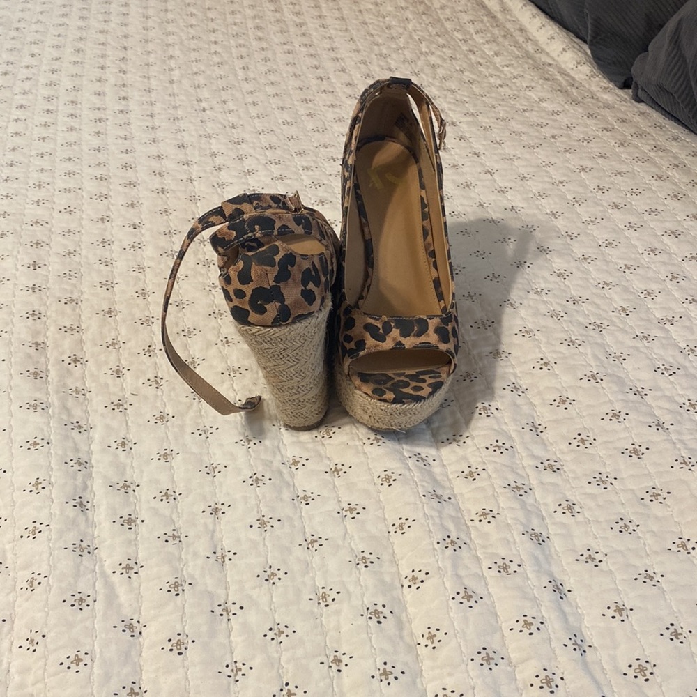 Wedges - Picture 4 of 4